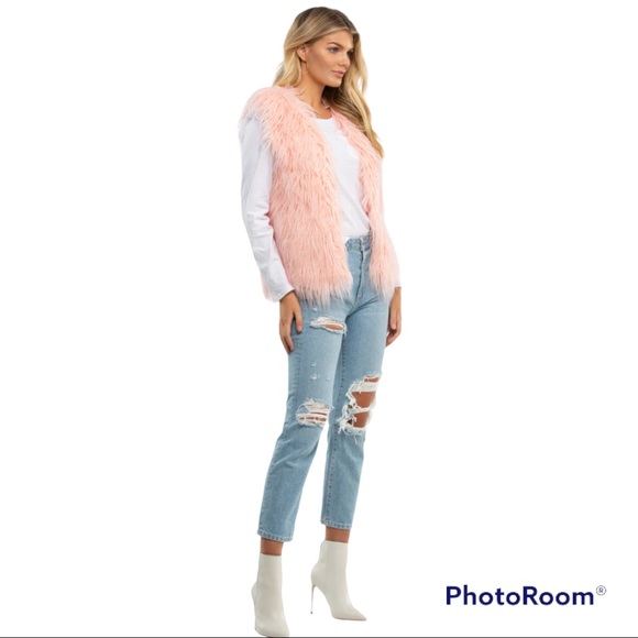 XXI Pink Faux Fur Vest NWT - Picture 4 of 7
